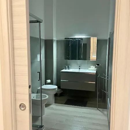 Apartment House Toledo Neapel